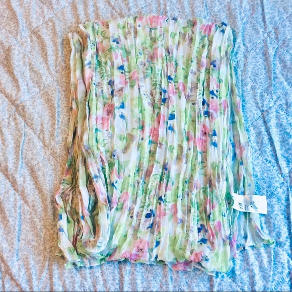 🌸 NEW H&M Floral Scarf! 🌸 - Picture 2 of 3